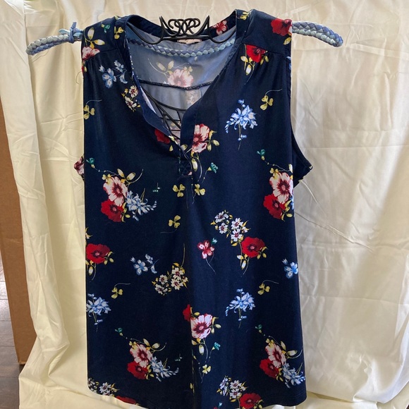 🌹2/$20🌹Ardene sleeveless tunic - Picture 5 of 6